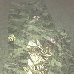 Two piece army set